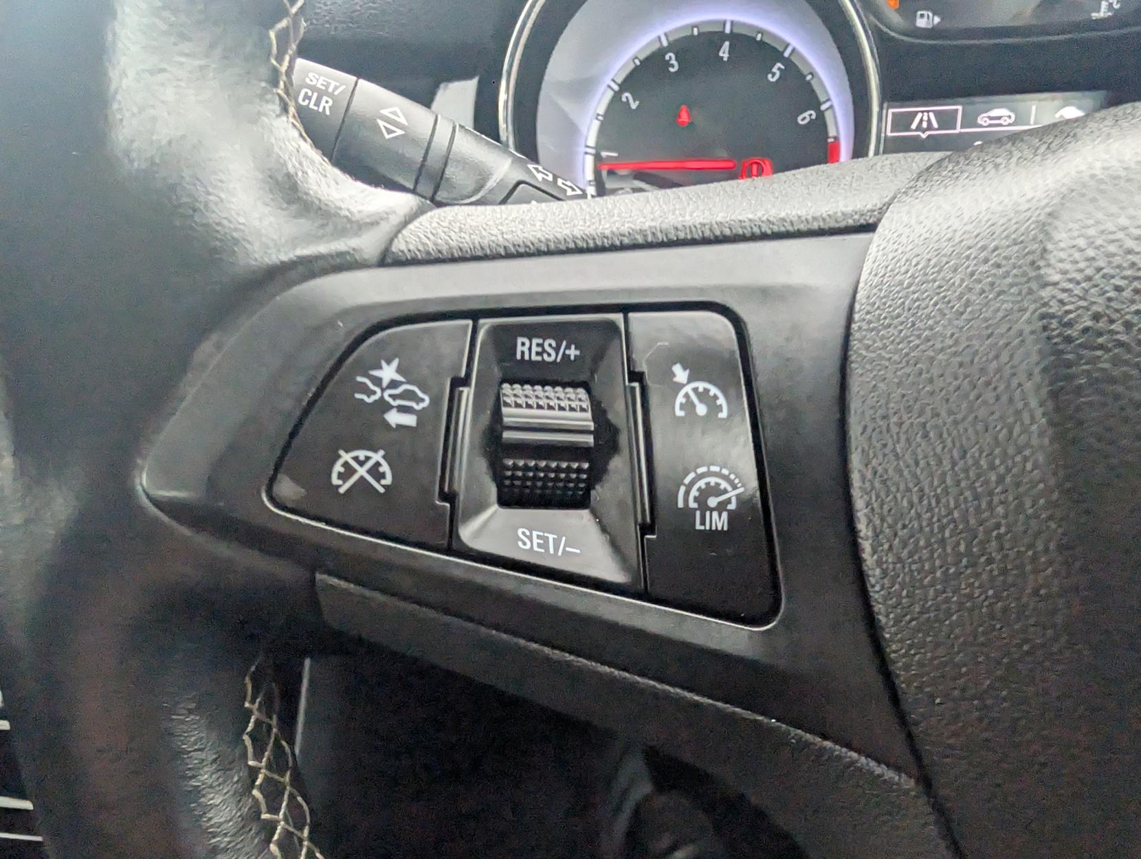 Vauxhall Astra 1.0i Turbo ecoFLEX SRi Hatchback 5dr Petrol Manual Euro 6 (s/s) (105 ps)