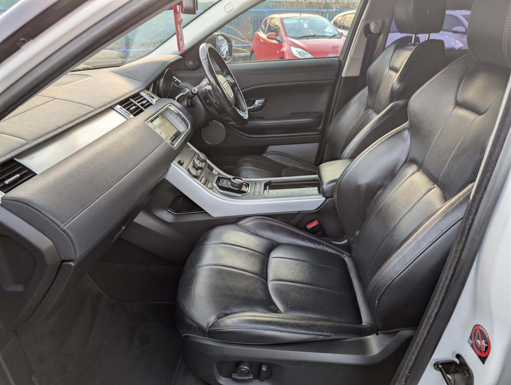 Land Rover Range Rover Evoque 2.0 TD4 SE Tech SUV 5dr Diesel Auto 4WD Euro 6 (s/s) (180 ps)