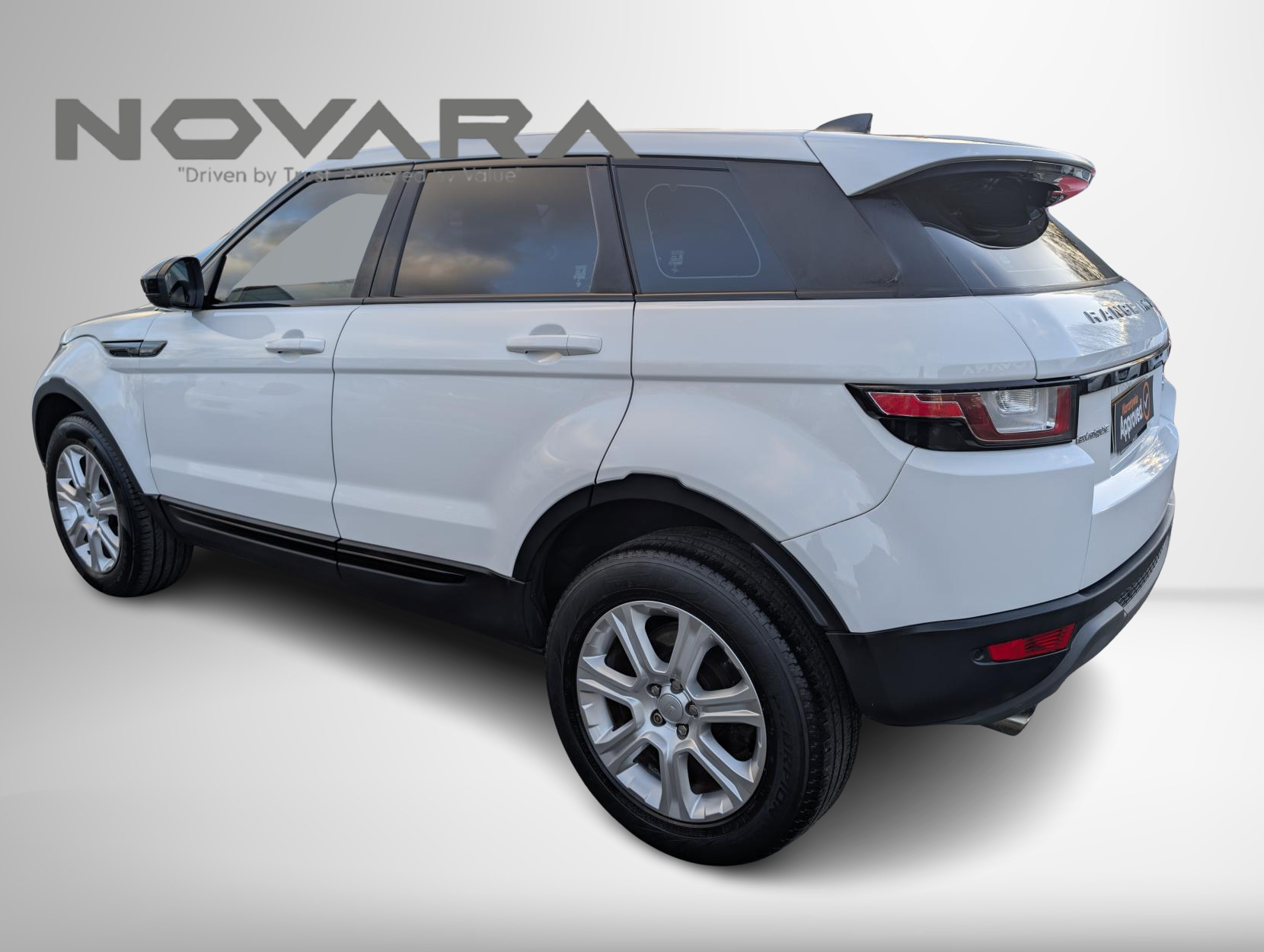 Land Rover Range Rover Evoque 2.0 TD4 SE Tech SUV 5dr Diesel Auto 4WD Euro 6 (s/s) (180 ps)