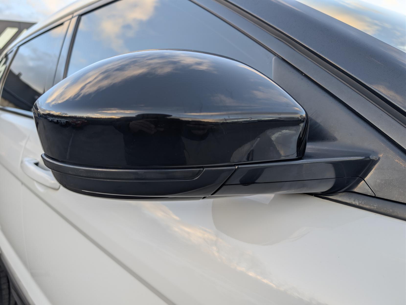 Land Rover Range Rover Evoque 2.0 TD4 SE Tech SUV 5dr Diesel Auto 4WD Euro 6 (s/s) (180 ps)