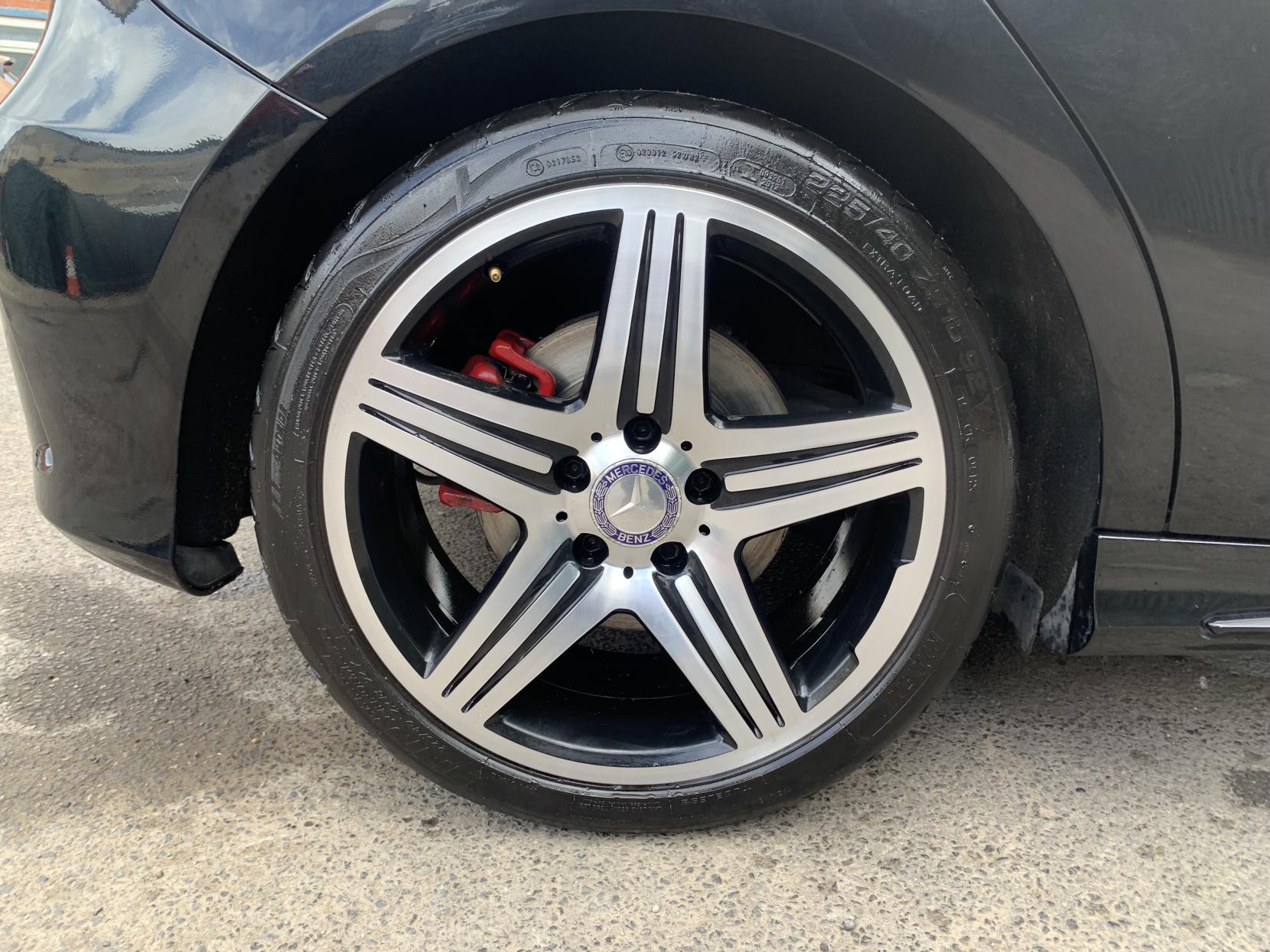 Mercedes-Benz A Class 2.0 A Class 2.0 A250 AMG Sport Hatchback 5dr Petrol 7G-DCT Euro 6 (s/s) (211 ps)