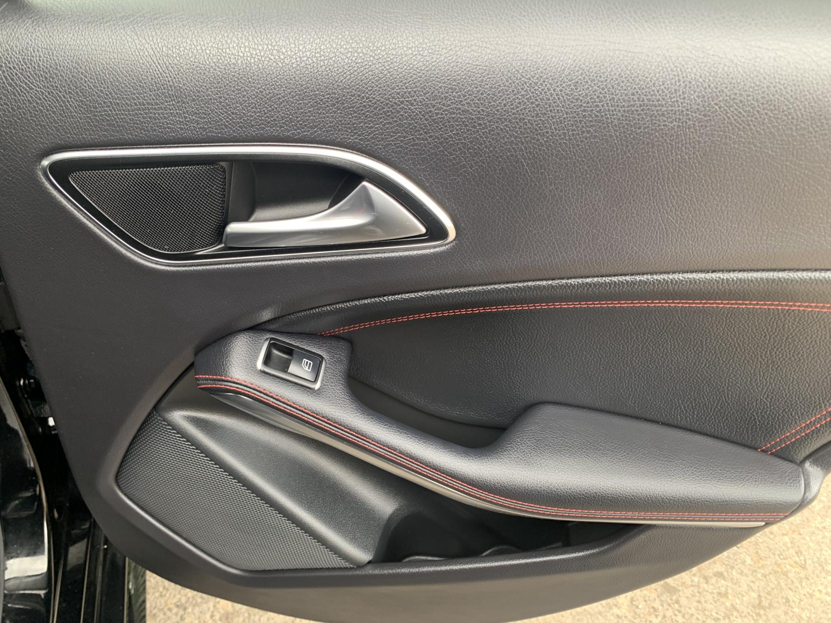 Mercedes-Benz A Class 2.0 A Class 2.0 A250 AMG Sport Hatchback 5dr Petrol 7G-DCT Euro 6 (s/s) (211 ps)