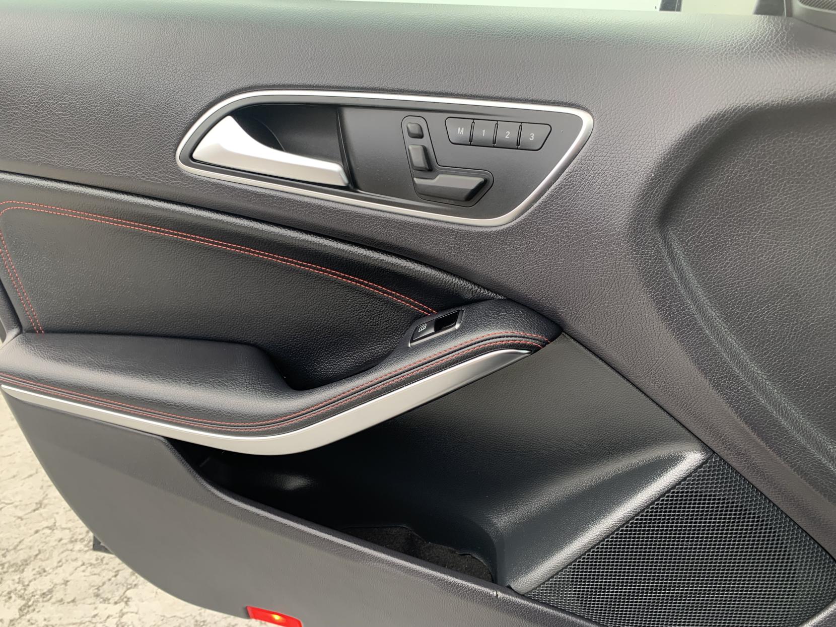 Mercedes-Benz A Class 2.0 A Class 2.0 A250 AMG Sport Hatchback 5dr Petrol 7G-DCT Euro 6 (s/s) (211 ps)