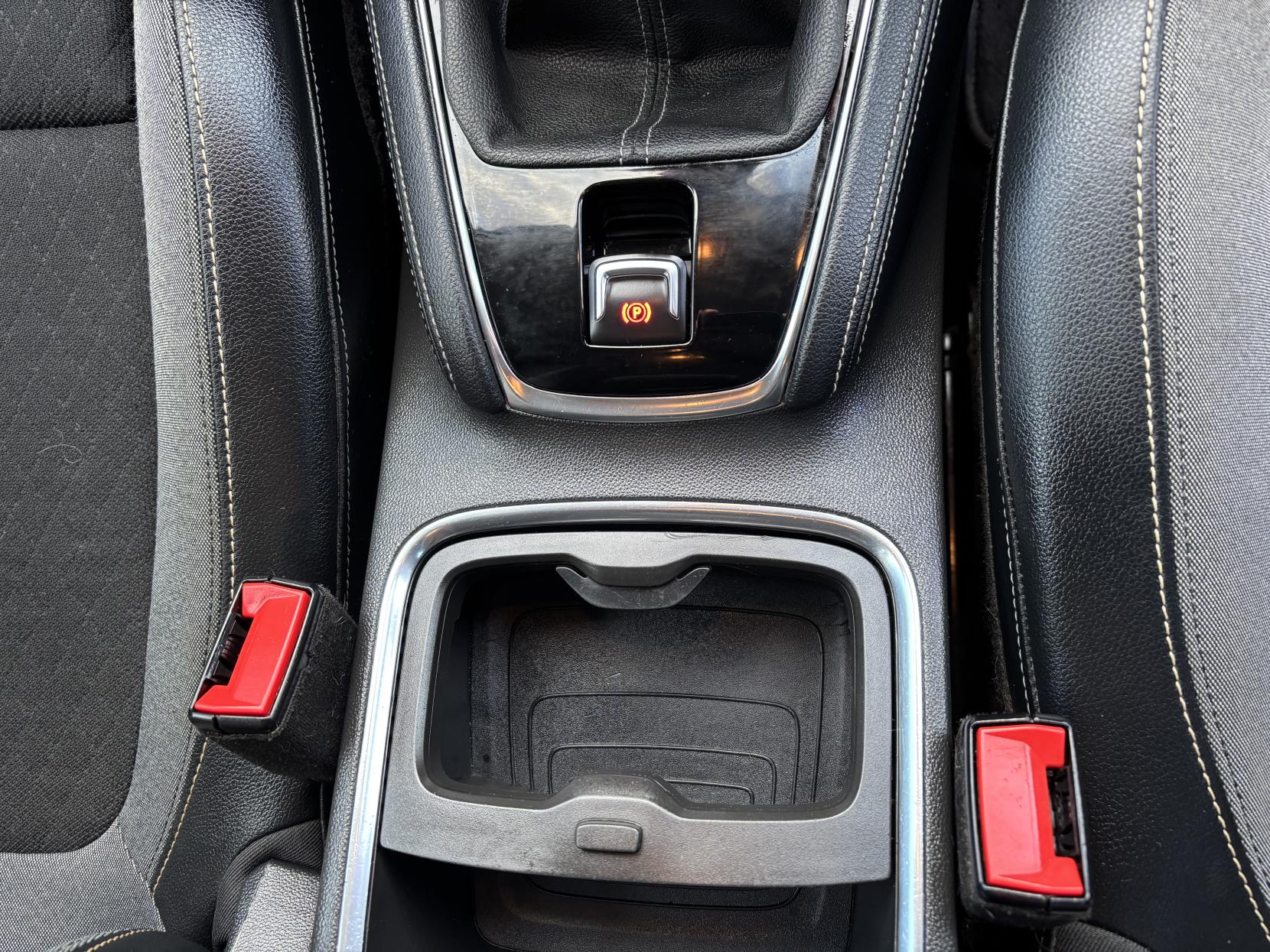 Vauxhall Grandland X 1.2 Turbo GPF Sport Nav SUV 5dr Petrol Manual Euro 6 (s/s) (130 ps)