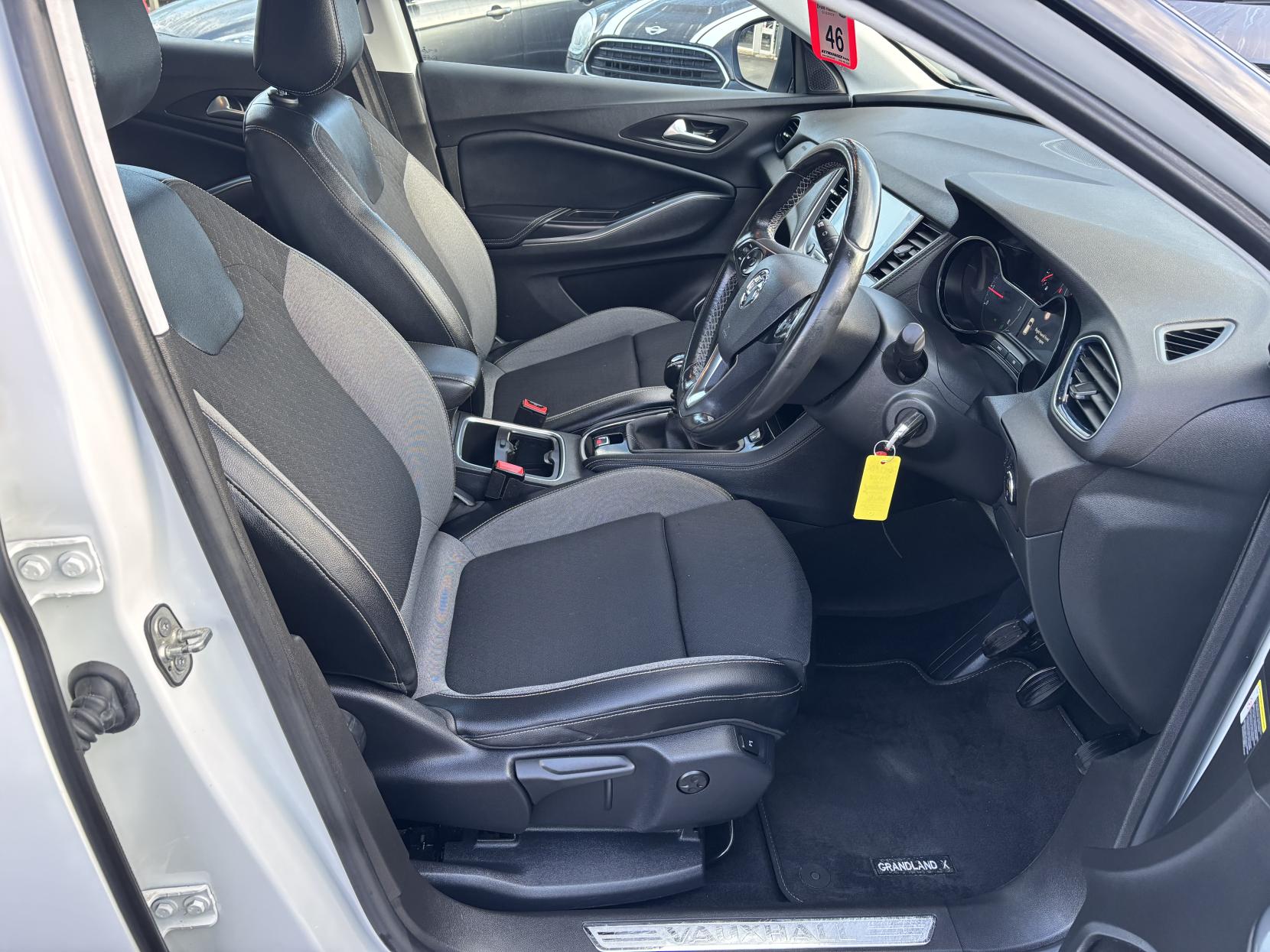 Vauxhall Grandland X 1.2 Turbo GPF Sport Nav SUV 5dr Petrol Manual Euro 6 (s/s) (130 ps)