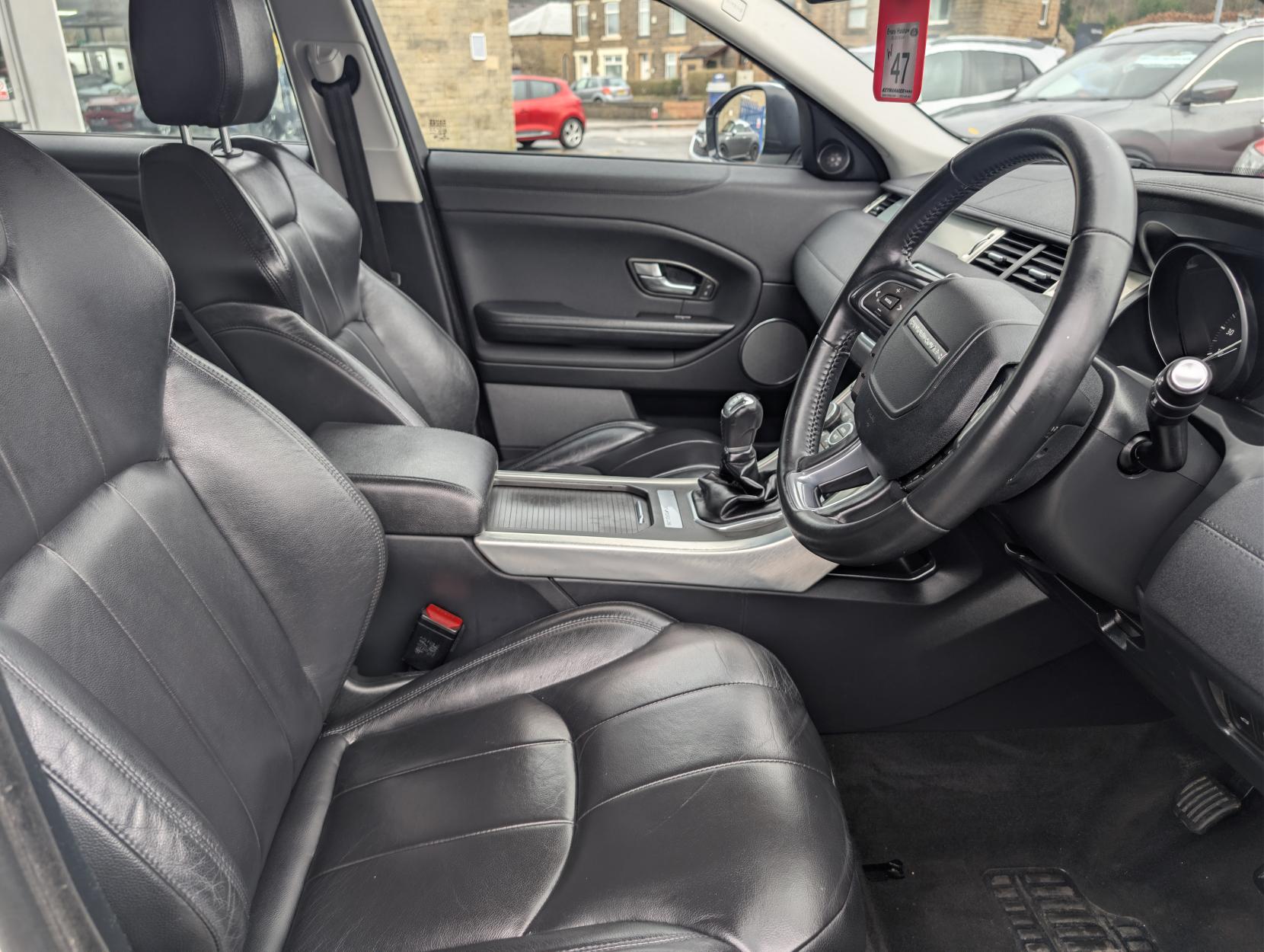 Land Rover Range Rover Evoque 2.0 eD4 SE SUV 5dr Diesel Manual FWD Euro 6 (s/s) (150 ps)