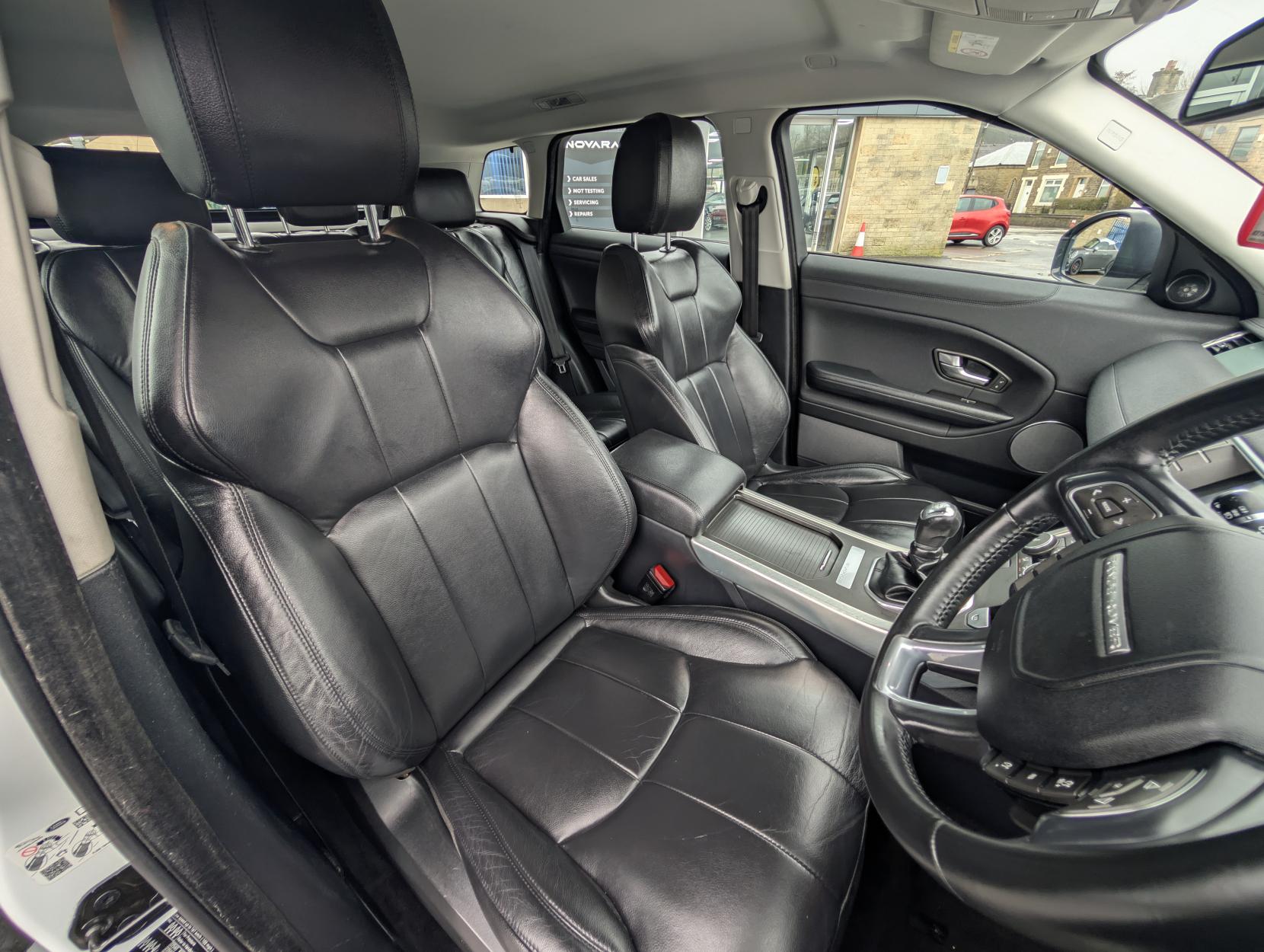 Land Rover Range Rover Evoque 2.0 eD4 SE SUV 5dr Diesel Manual FWD Euro 6 (s/s) (150 ps)