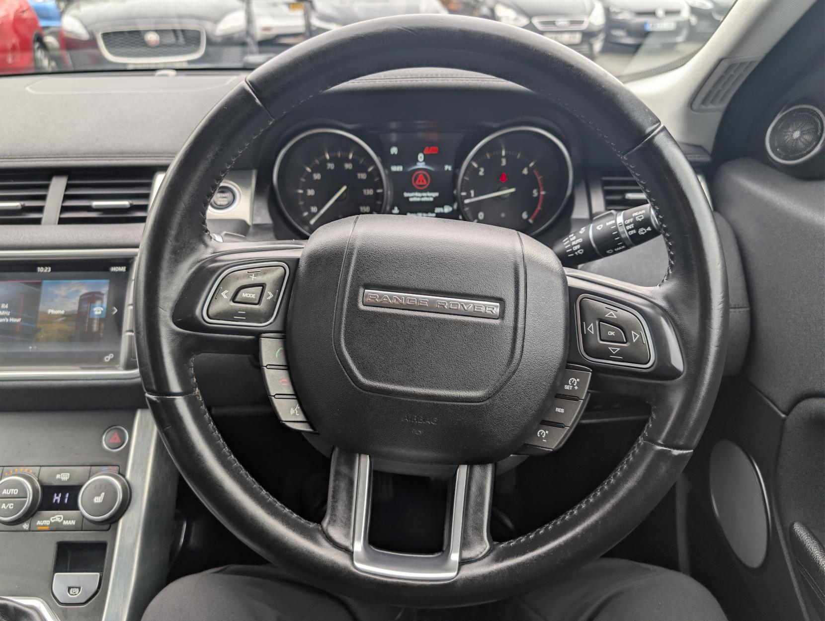 Land Rover Range Rover Evoque 2.0 eD4 SE SUV 5dr Diesel Manual FWD Euro 6 (s/s) (150 ps)