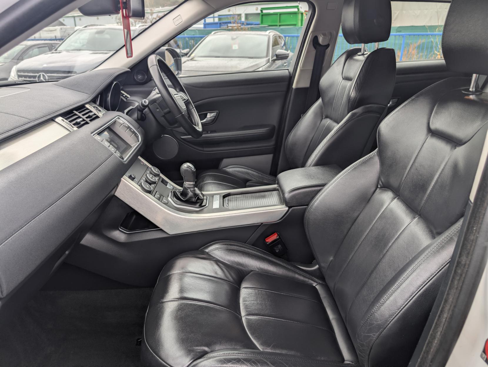 Land Rover Range Rover Evoque 2.0 eD4 SE SUV 5dr Diesel Manual FWD Euro 6 (s/s) (150 ps)