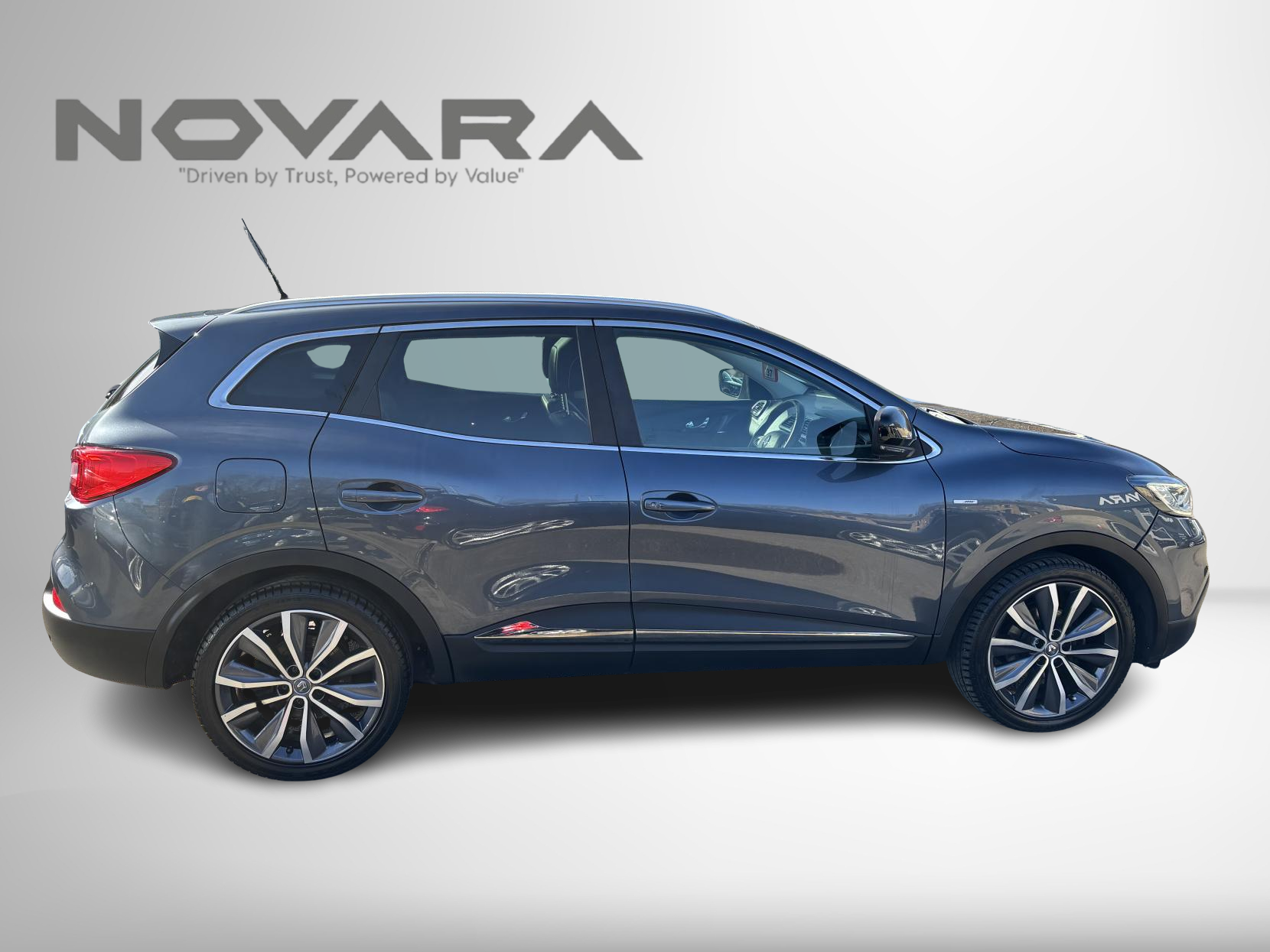 Renault Kadjar 1.2 TCe Signature Nav SUV 5dr Petrol Manual Euro 6 (s/s) (130 ps)