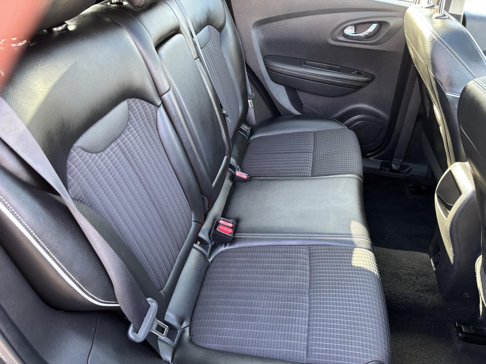 Renault Kadjar 1.2 TCe Signature Nav SUV 5dr Petrol Manual Euro 6 (s/s) (130 ps)