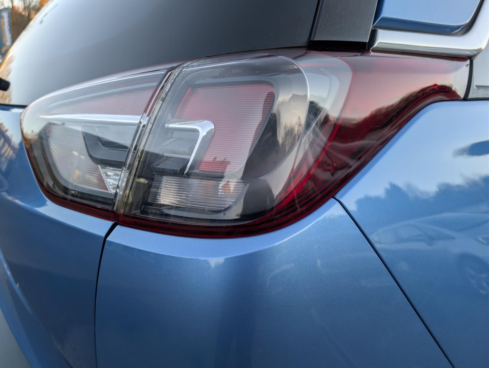 Vauxhall Crossland X 1.2 Elite SUV 5dr Petrol Manual Euro 6 (83 ps)