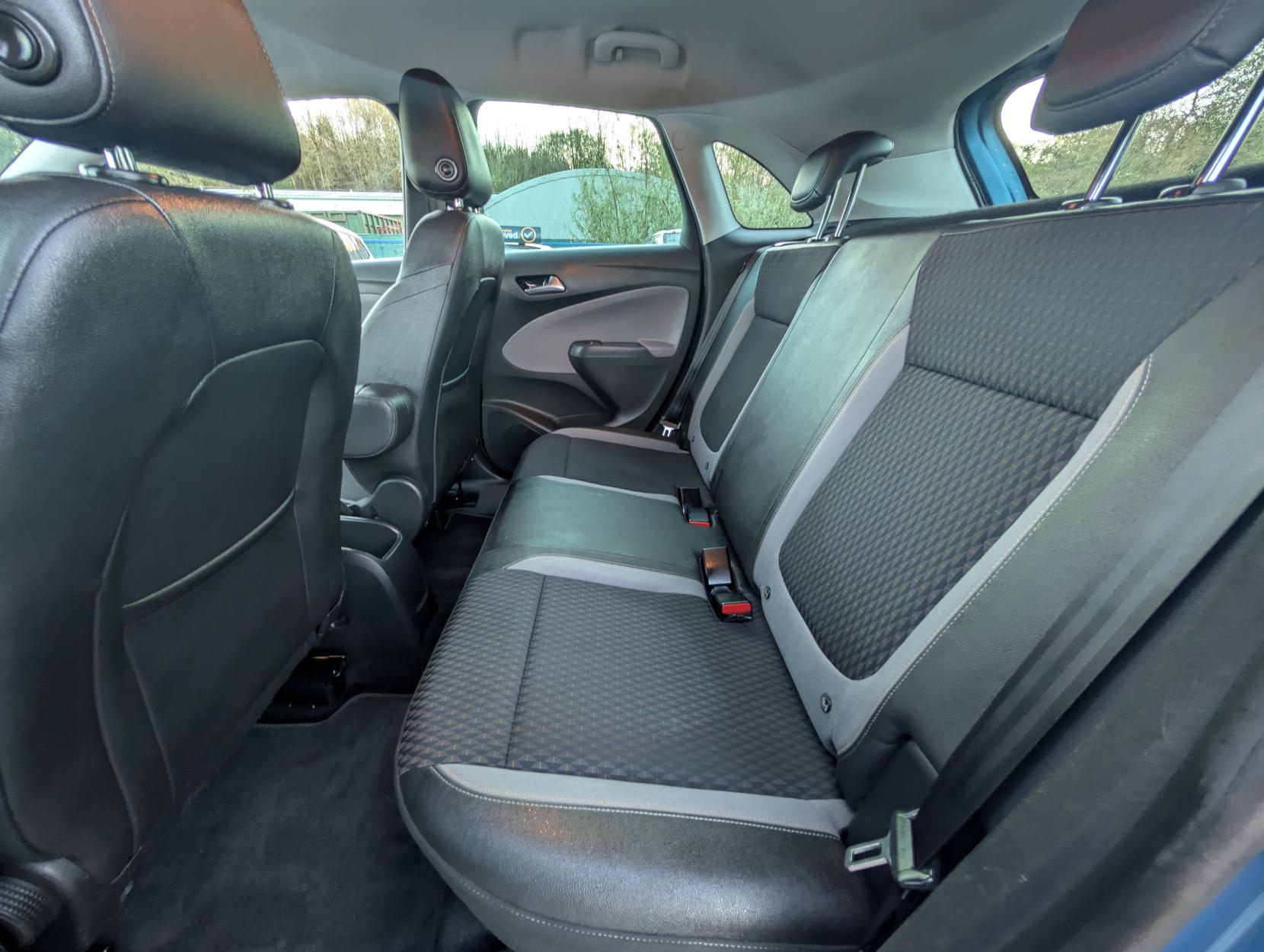 Vauxhall Crossland X 1.2 Elite SUV 5dr Petrol Manual Euro 6 (83 ps)