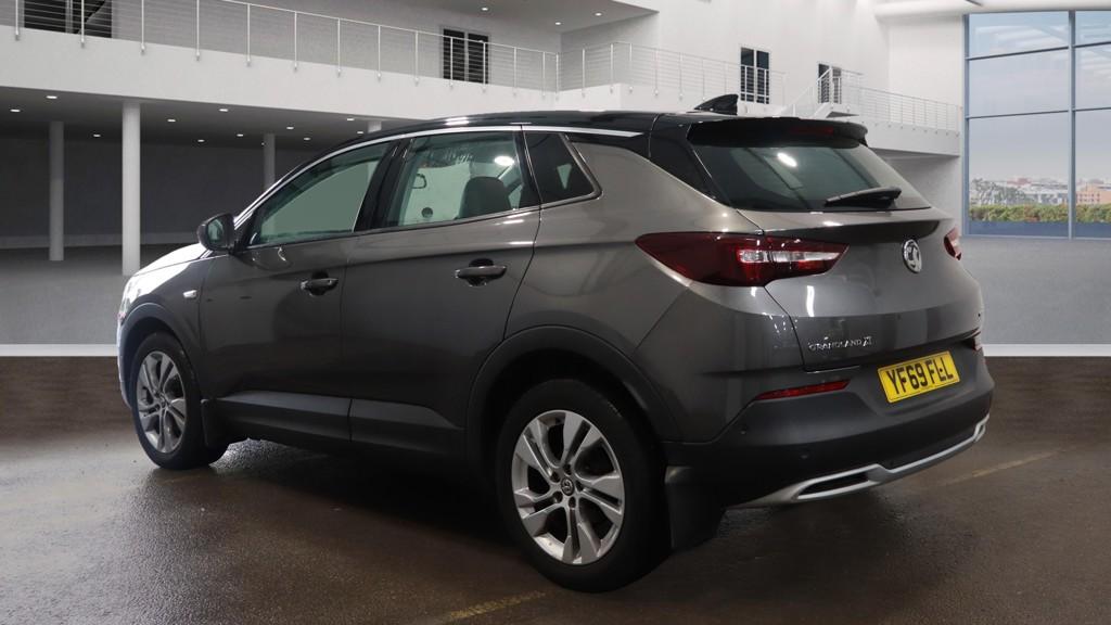 Vauxhall Grandland X 1.5 Turbo D BlueInjection Sport Nav SUV 5dr Diesel Manual Euro 6 (s/s) (130 ps)