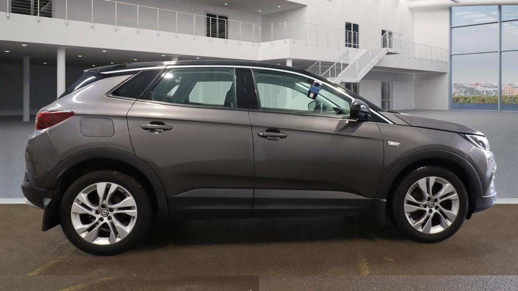 Vauxhall Grandland X 1.5 Turbo D BlueInjection Sport Nav SUV 5dr Diesel Manual Euro 6 (s/s) (130 ps)