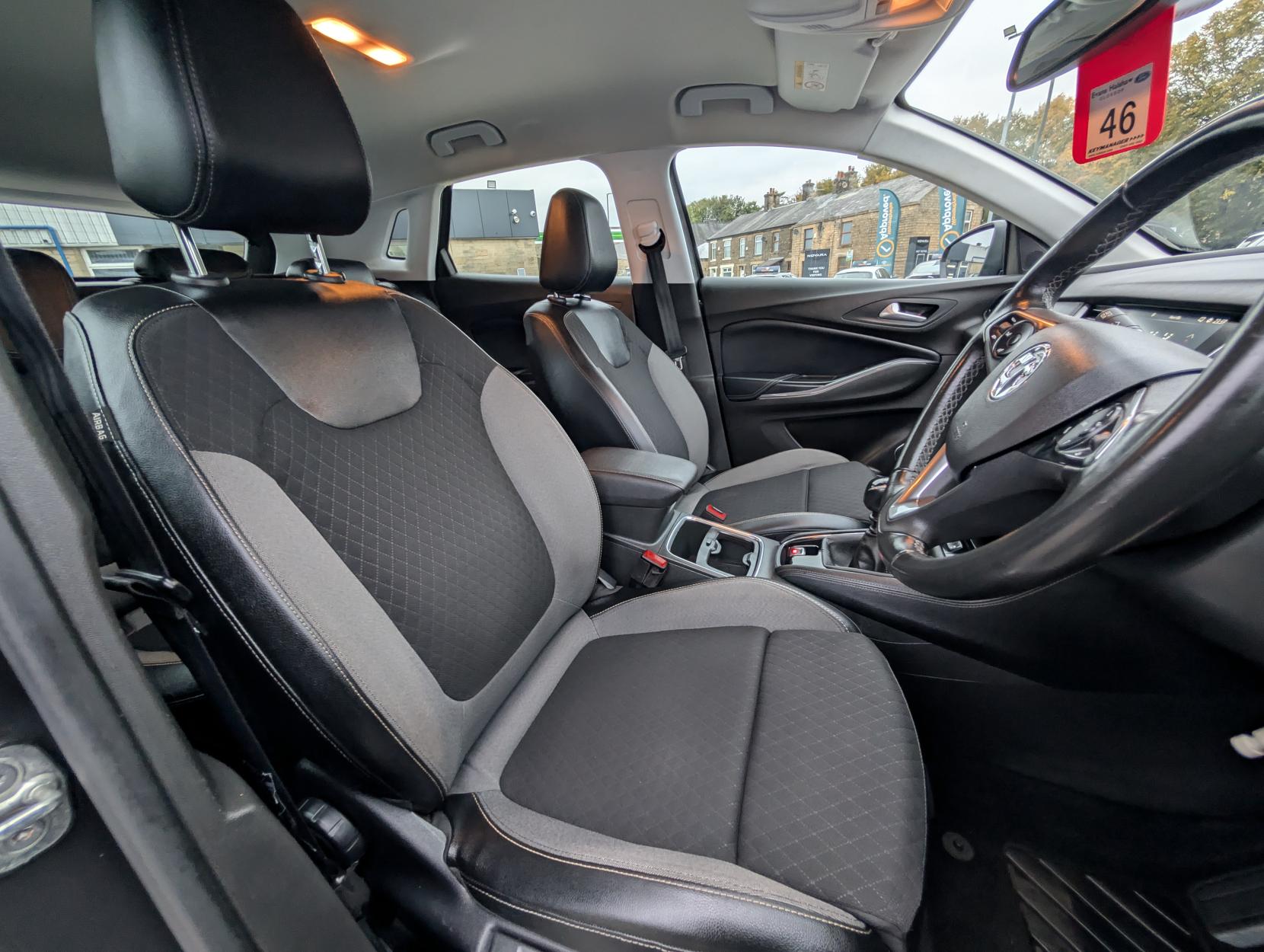 Vauxhall Grandland X 1.5 Turbo D BlueInjection Sport Nav SUV 5dr Diesel Manual Euro 6 (s/s) (130 ps)