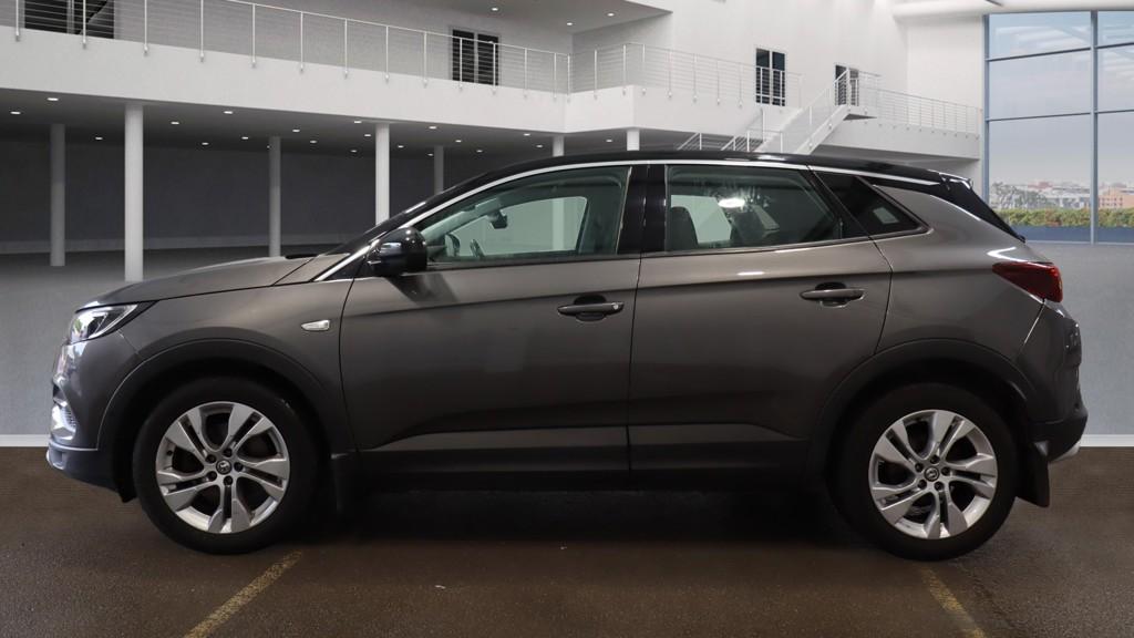 Vauxhall Grandland X 1.5 Turbo D BlueInjection Sport Nav SUV 5dr Diesel Manual Euro 6 (s/s) (130 ps)