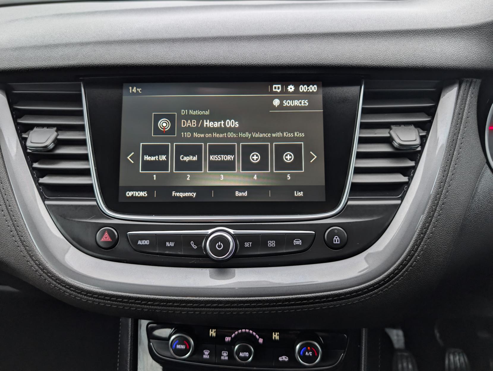 Vauxhall Grandland X 1.5 Turbo D BlueInjection Sport Nav SUV 5dr Diesel Manual Euro 6 (s/s) (130 ps)