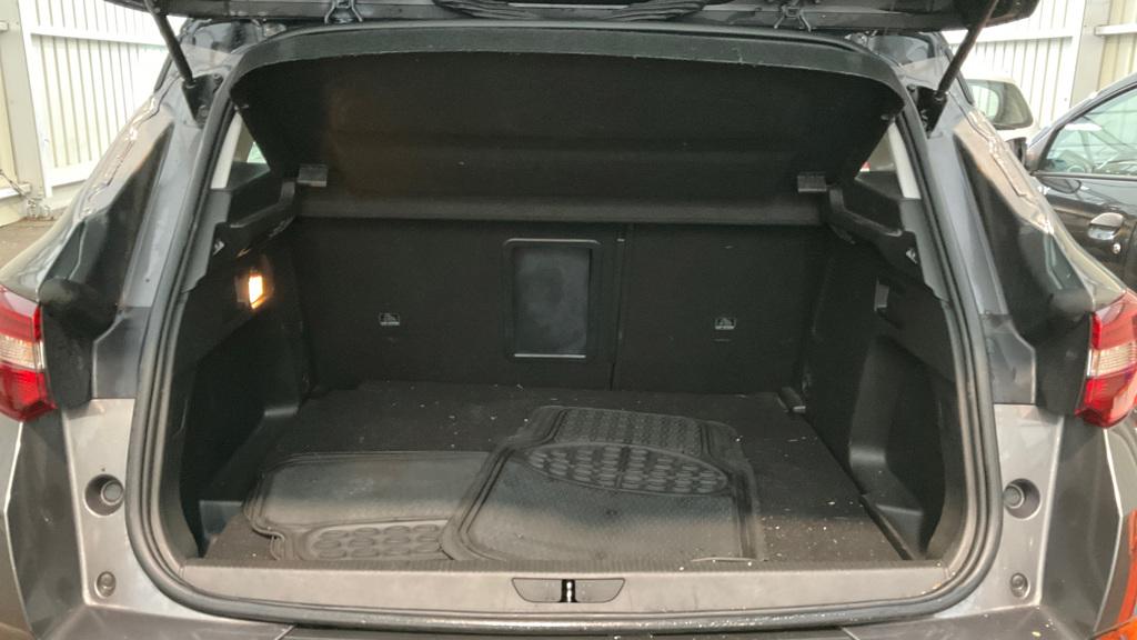 Vauxhall Grandland X 1.5 Turbo D BlueInjection Sport Nav SUV 5dr Diesel Manual Euro 6 (s/s) (130 ps)