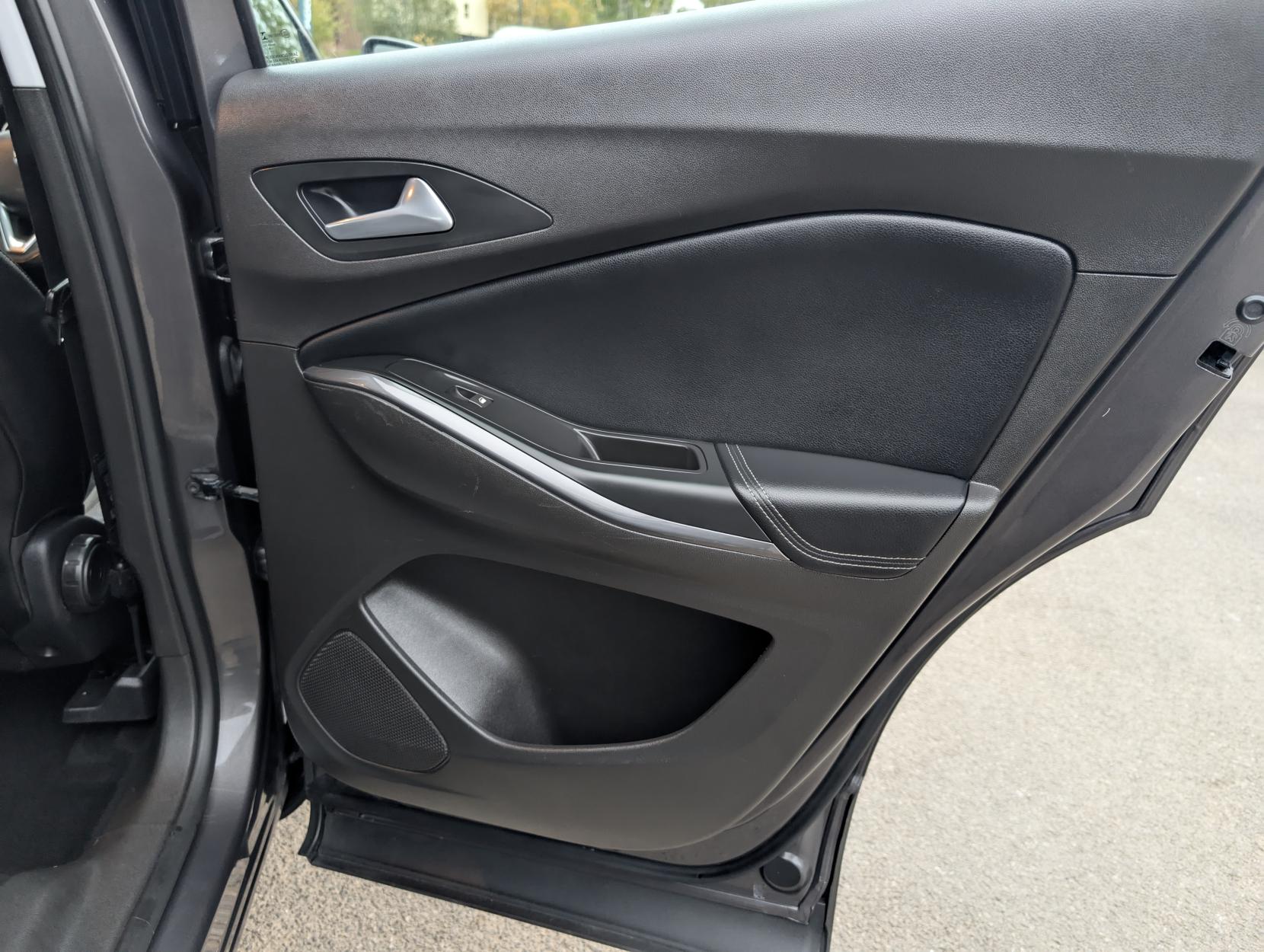 Vauxhall Grandland X 1.5 Turbo D BlueInjection Sport Nav SUV 5dr Diesel Manual Euro 6 (s/s) (130 ps)