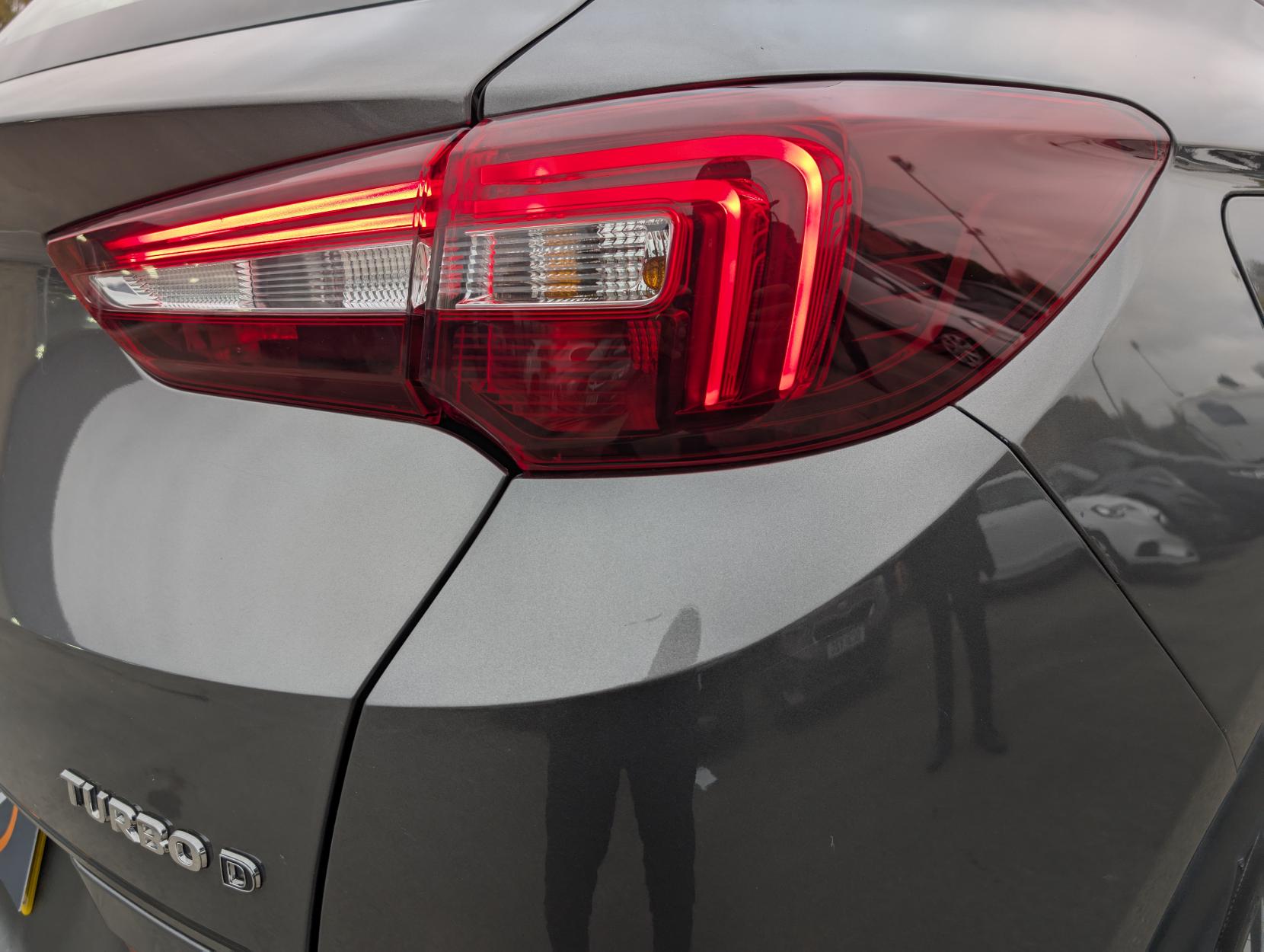 Vauxhall Grandland X 1.5 Turbo D BlueInjection Sport Nav SUV 5dr Diesel Manual Euro 6 (s/s) (130 ps)