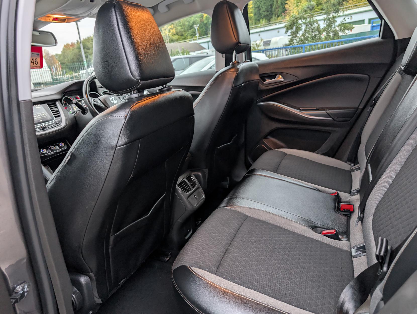 Vauxhall Grandland X 1.5 Turbo D BlueInjection Sport Nav SUV 5dr Diesel Manual Euro 6 (s/s) (130 ps)