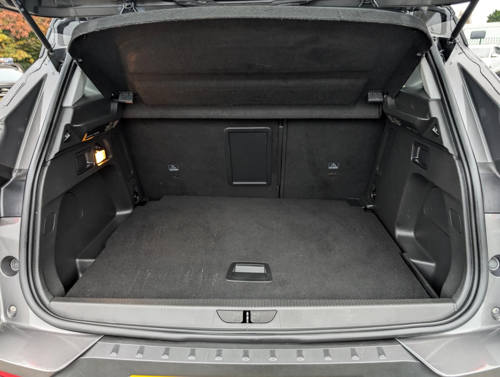 Vauxhall Grandland X 1.5 Turbo D BlueInjection Sport Nav SUV 5dr Diesel Manual Euro 6 (s/s) (130 ps)