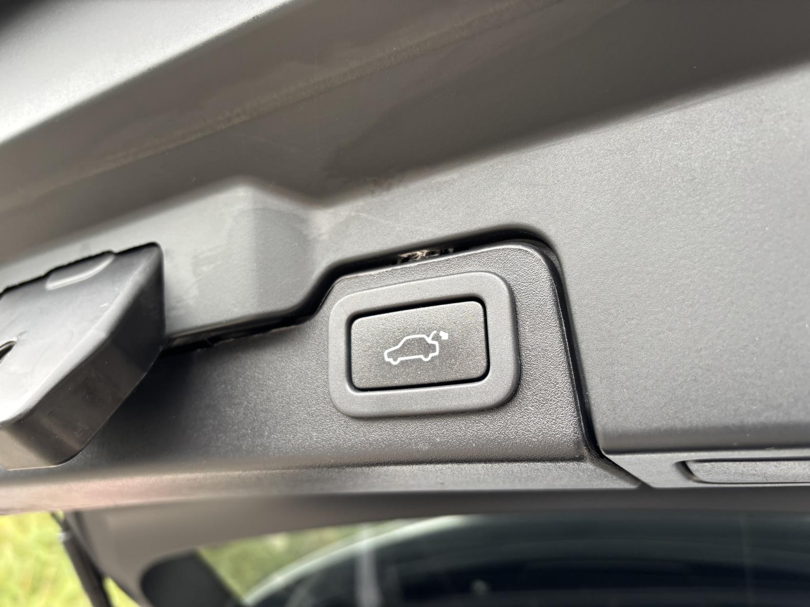 Land Rover Range Rover Evoque 2.0 SD4 Autobiography SUV 5dr Diesel Auto 4WD Euro 6 (s/s) (240 ps)