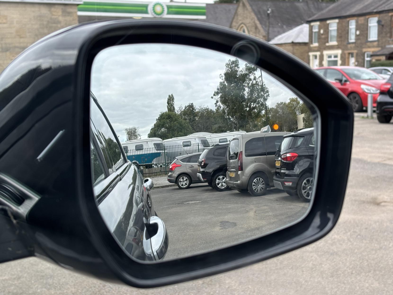 Land Rover Range Rover Evoque 2.0 SD4 Autobiography SUV 5dr Diesel Auto 4WD Euro 6 (s/s) (240 ps)