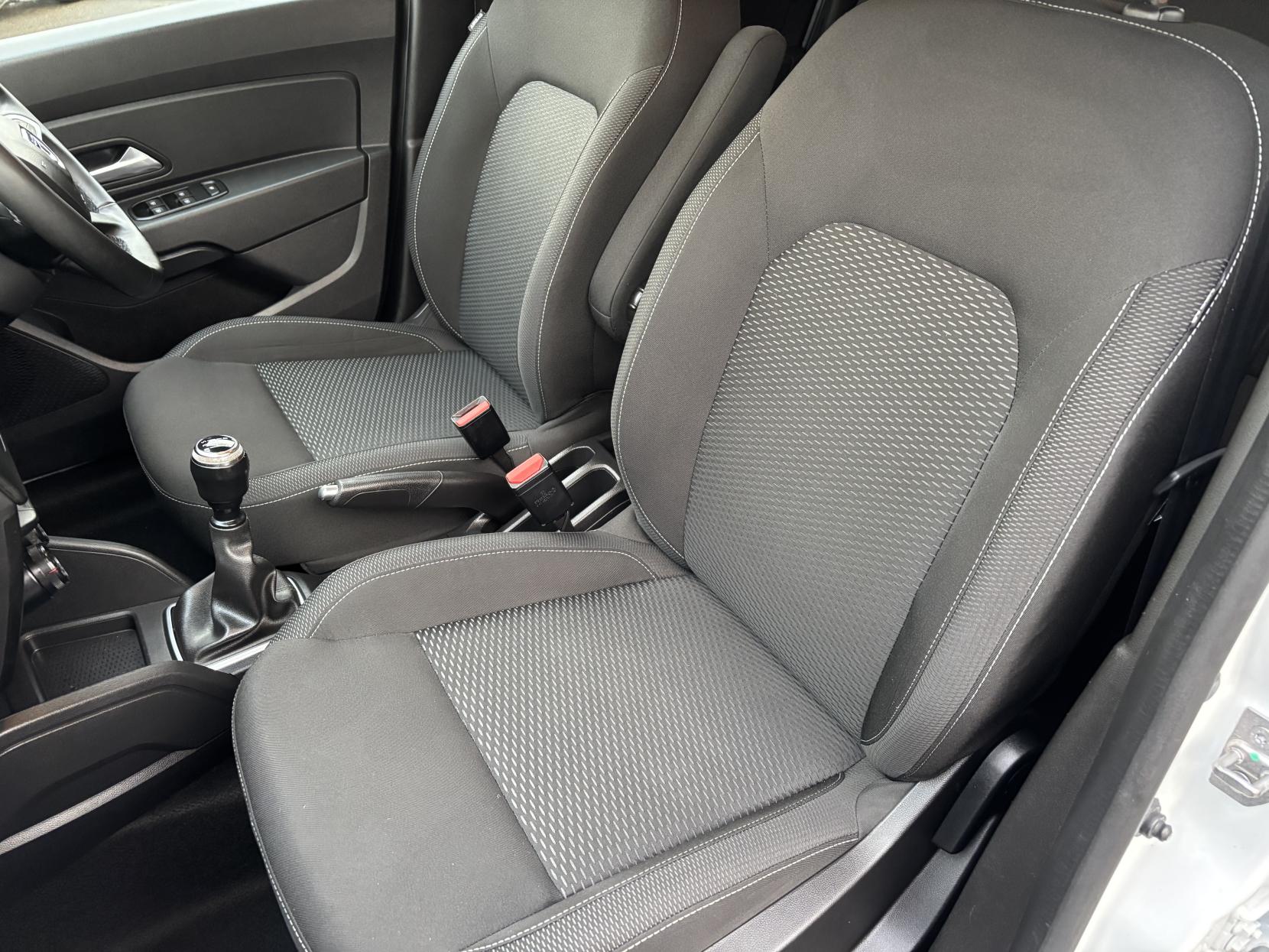 Dacia Duster 1.0 TCe Comfort SUV 5dr Petrol Manual Euro 6 (s/s) (100 ps)