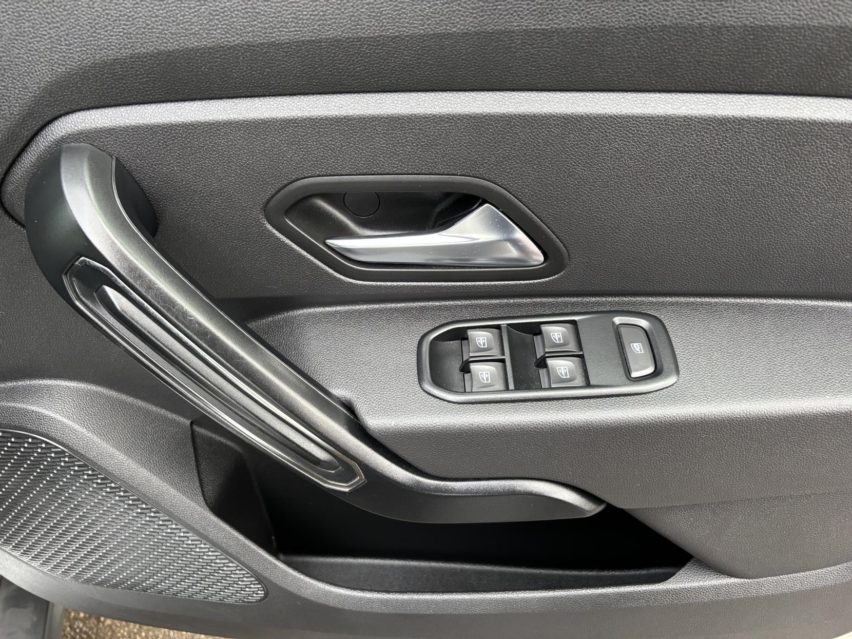 Dacia Duster 1.0 TCe Comfort SUV 5dr Petrol Manual Euro 6 (s/s) (100 ps)