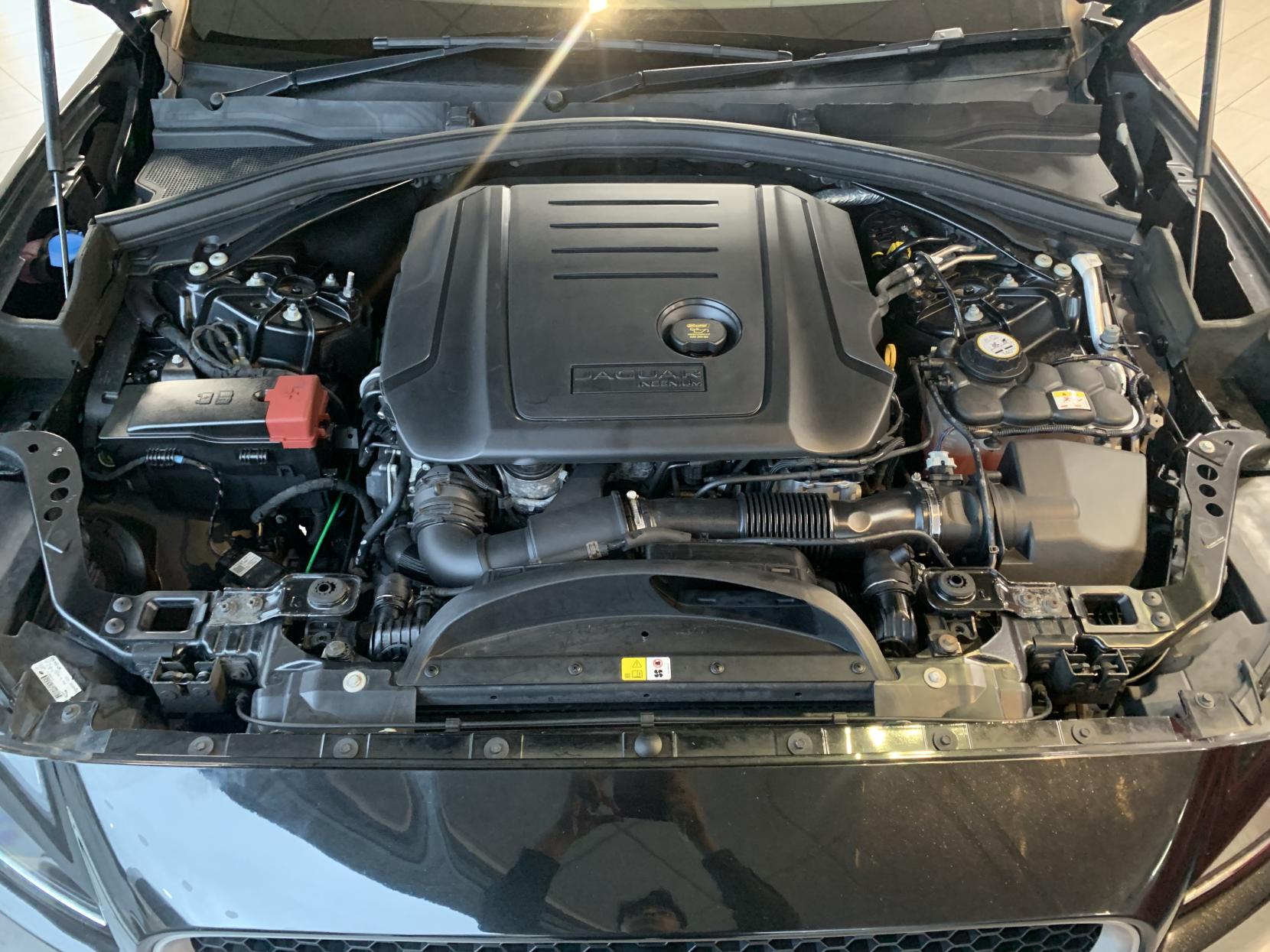 Jaguar F-PACE 2.0 D240 R-Sport SUV 5dr Diesel Auto AWD Euro 6 (s/s) (240 ps)