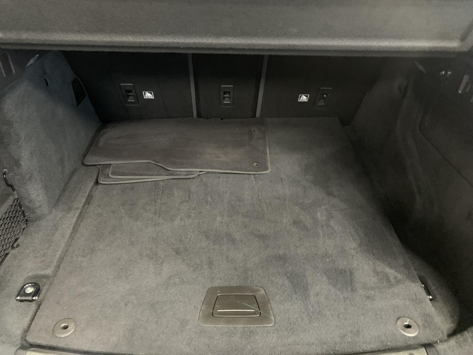 Jaguar F-PACE 2.0 D240 R-Sport SUV 5dr Diesel Auto AWD Euro 6 (s/s) (240 ps)