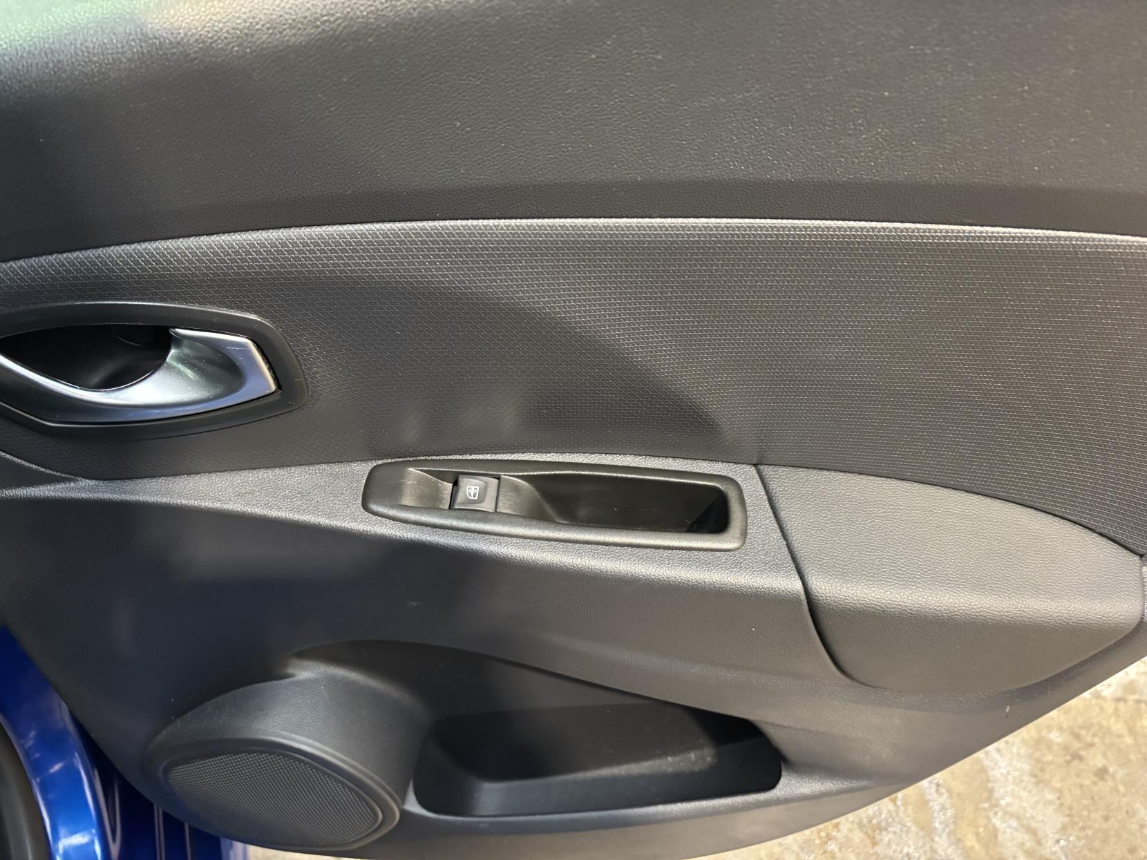 Renault Clio 0.9 TCe GT Line Hatchback 5dr Petrol Manual Euro 6 (s/s) (90 ps)