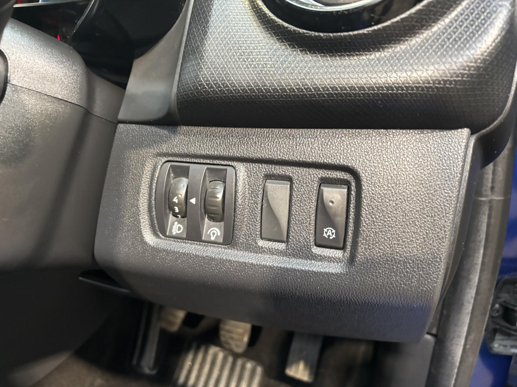 Renault Clio 0.9 TCe GT Line Hatchback 5dr Petrol Manual Euro 6 (s/s) (90 ps)