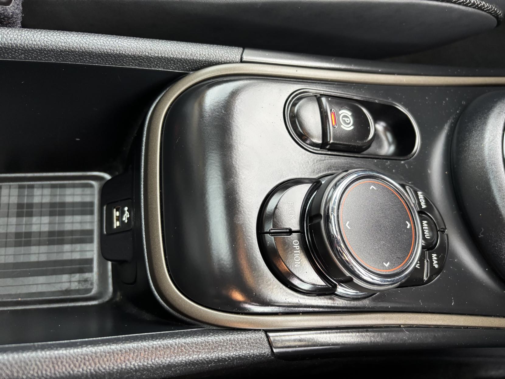 MINI Countryman 1.5 Cooper SUV 5dr Petrol Auto 6Spd ALL4 Euro 6 (s/s) (136 ps)