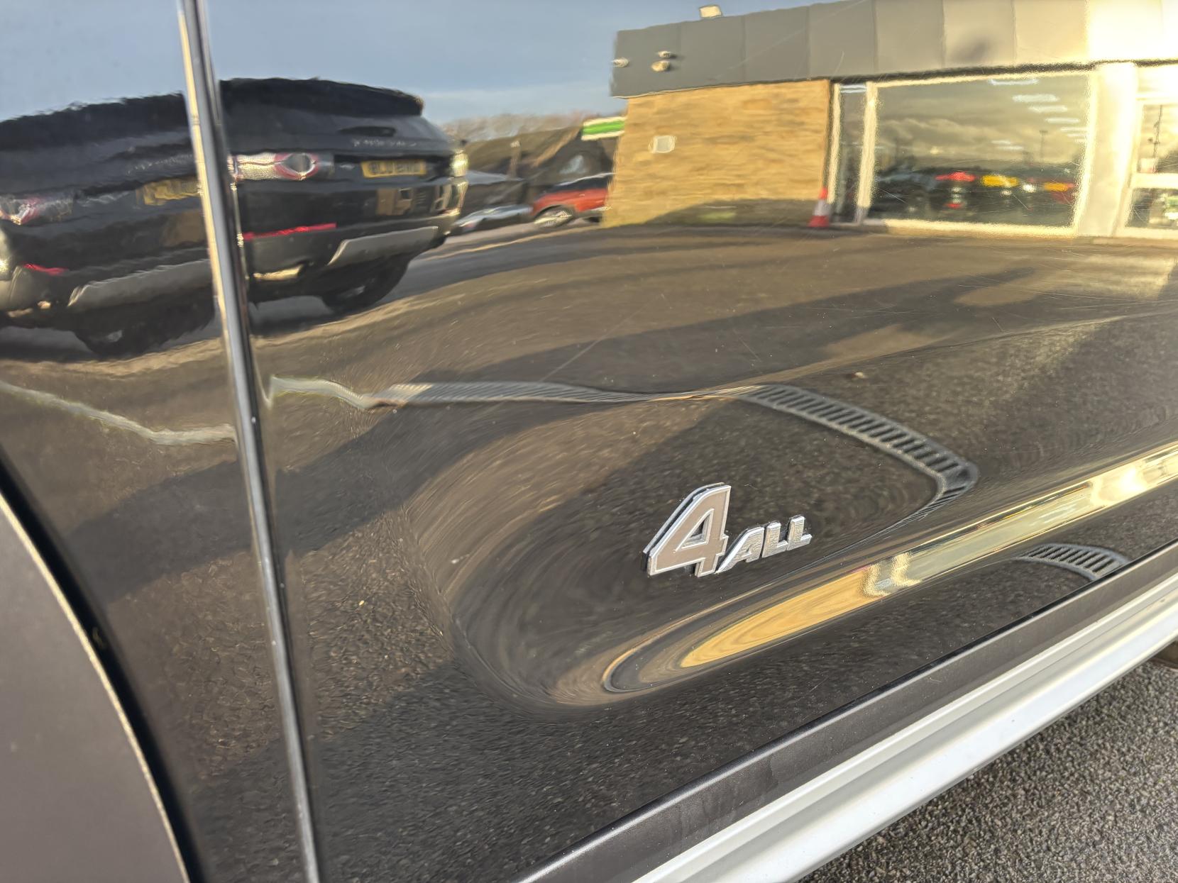 MINI Countryman 1.5 Cooper SUV 5dr Petrol Auto 6Spd ALL4 Euro 6 (s/s) (136 ps)