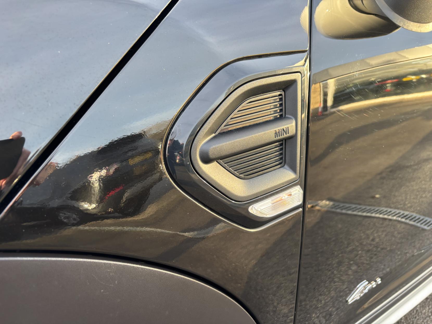 MINI Countryman 1.5 Cooper SUV 5dr Petrol Auto 6Spd ALL4 Euro 6 (s/s) (136 ps)