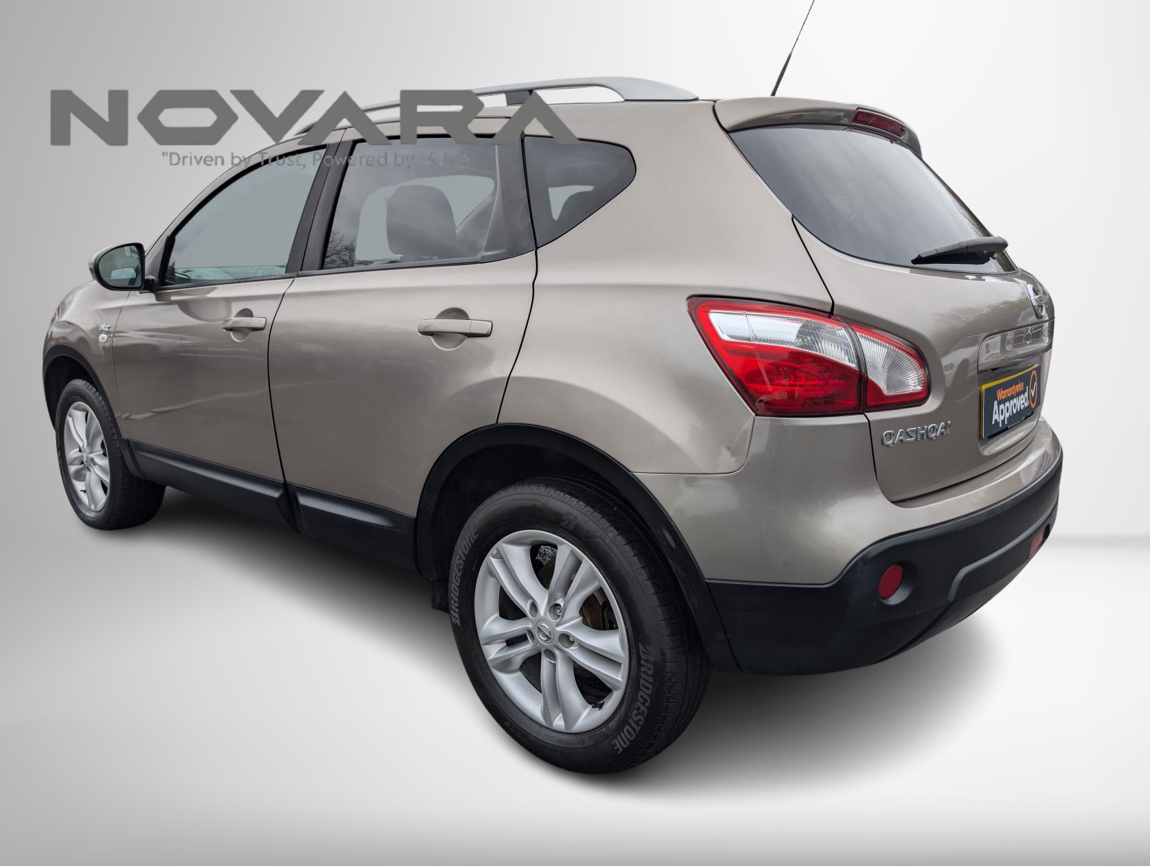 Nissan Qashqai 1.5 dCi n-tec SUV 5dr Diesel Manual 2WD Euro 4 (106 ps)