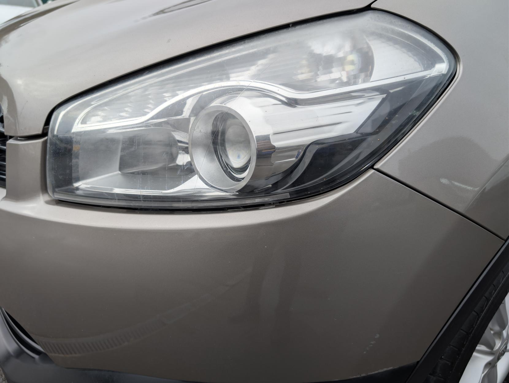 Nissan Qashqai 1.5 dCi n-tec SUV 5dr Diesel Manual 2WD Euro 4 (106 ps)