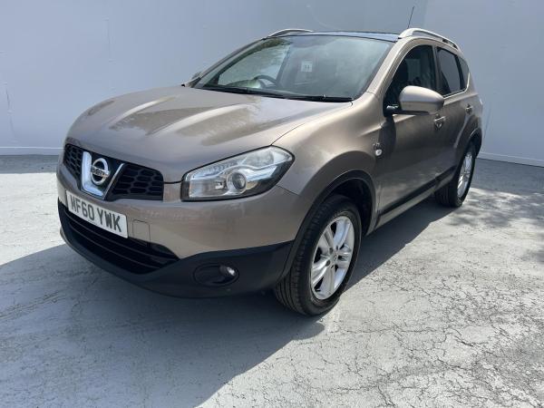 Nissan Qashqai 1.5 dCi n-tec SUV 5dr Diesel Manual 2WD Euro 4 (106 ps)