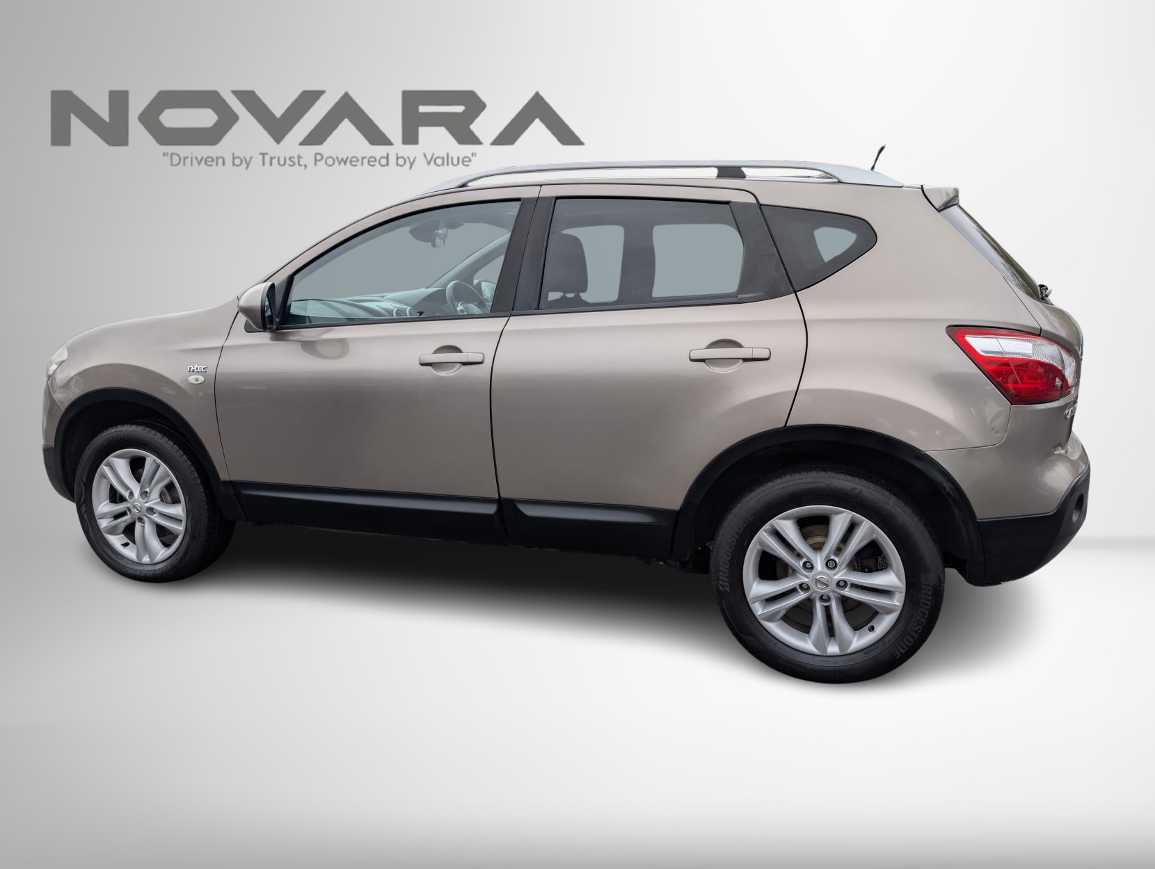 Nissan Qashqai 1.5 dCi n-tec SUV 5dr Diesel Manual 2WD Euro 4 (106 ps)
