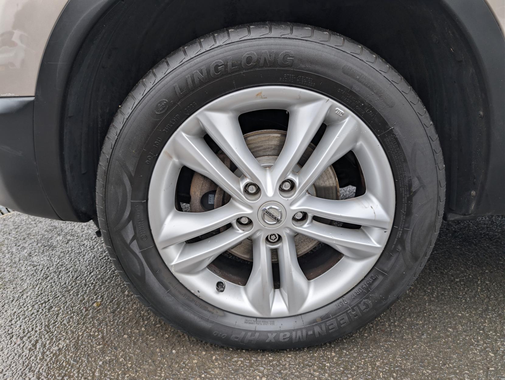 Nissan Qashqai 1.5 dCi n-tec SUV 5dr Diesel Manual 2WD Euro 4 (106 ps)