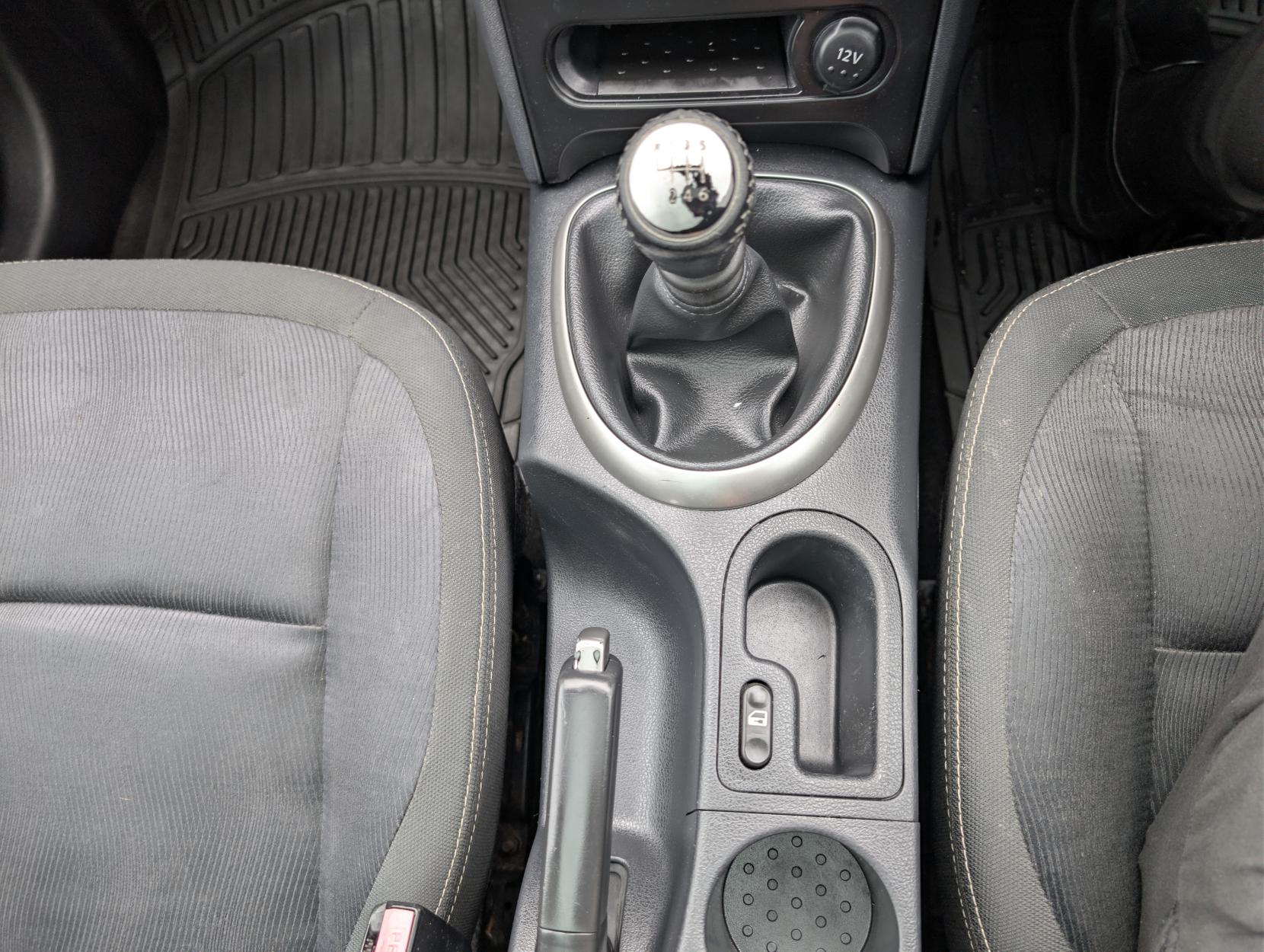 Nissan Qashqai 1.5 dCi n-tec SUV 5dr Diesel Manual 2WD Euro 4 (106 ps)