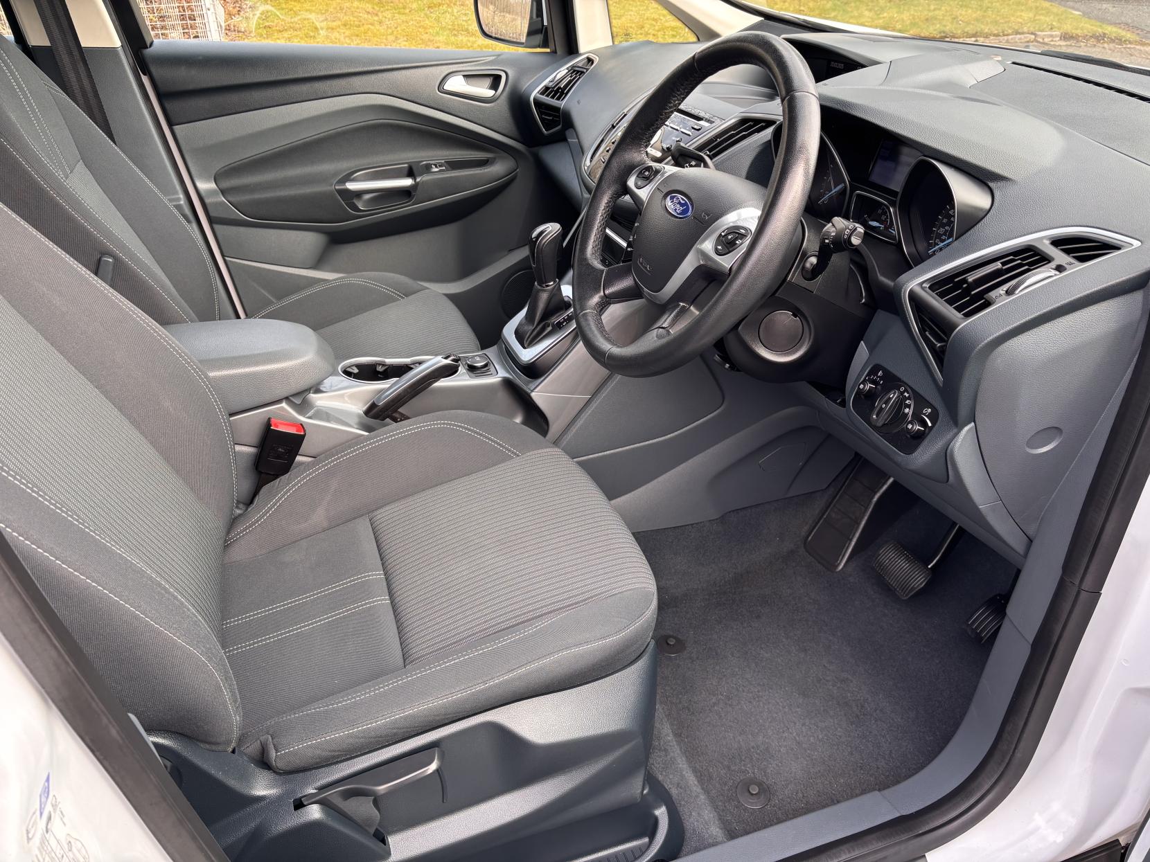 Ford C-Max 2.0 TDCi Titanium MPV 5dr Diesel Powershift Euro 5 (140 ps)