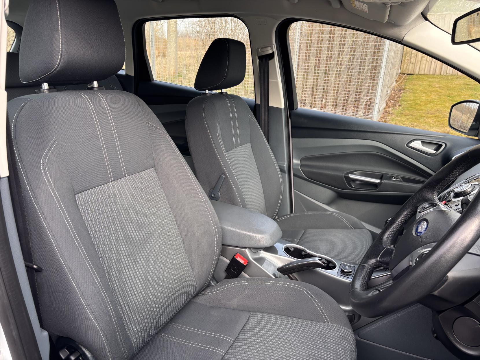 Ford C-Max 2.0 TDCi Titanium MPV 5dr Diesel Powershift Euro 5 (140 ps)