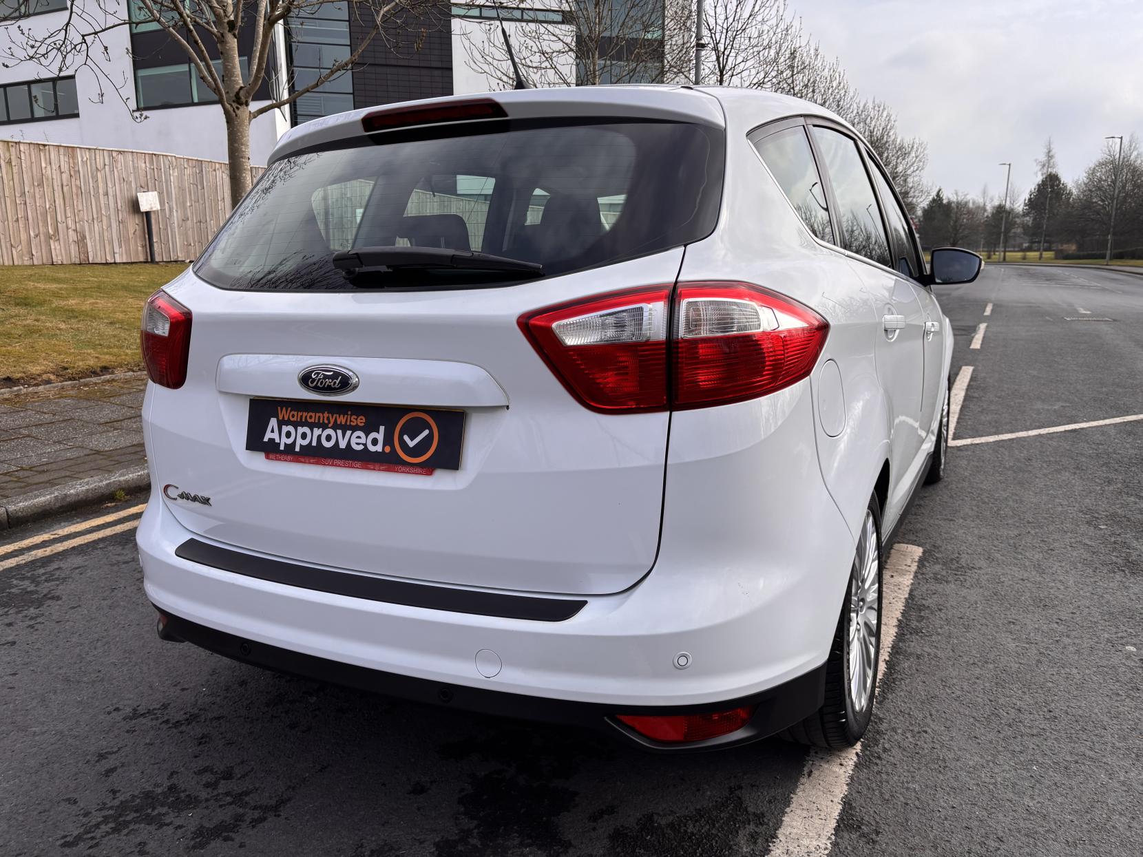 Ford C-Max 2.0 TDCi Titanium MPV 5dr Diesel Powershift Euro 5 (140 ps)