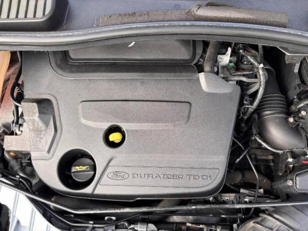 Ford C-Max 2.0 TDCi Titanium MPV 5dr Diesel Powershift Euro 5 (140 ps)