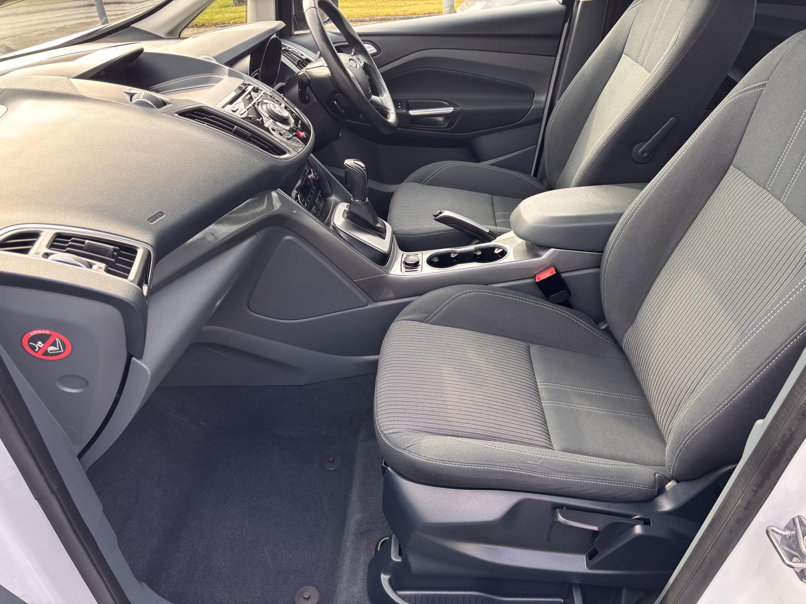 Ford C-Max 2.0 TDCi Titanium MPV 5dr Diesel Powershift Euro 5 (140 ps)
