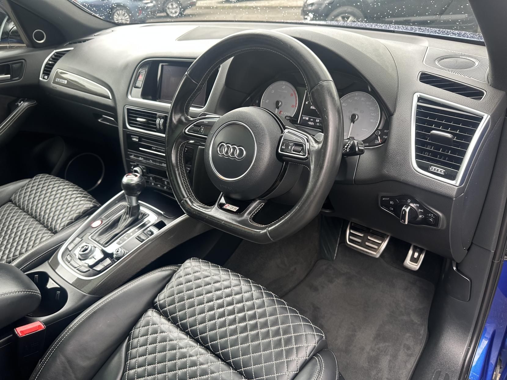 Audi SQ5 3.0 BiTDI V6 Plus Special Edition SUV 5dr Diesel Tiptronic quattro Euro 6 (s/s) (340 ps)